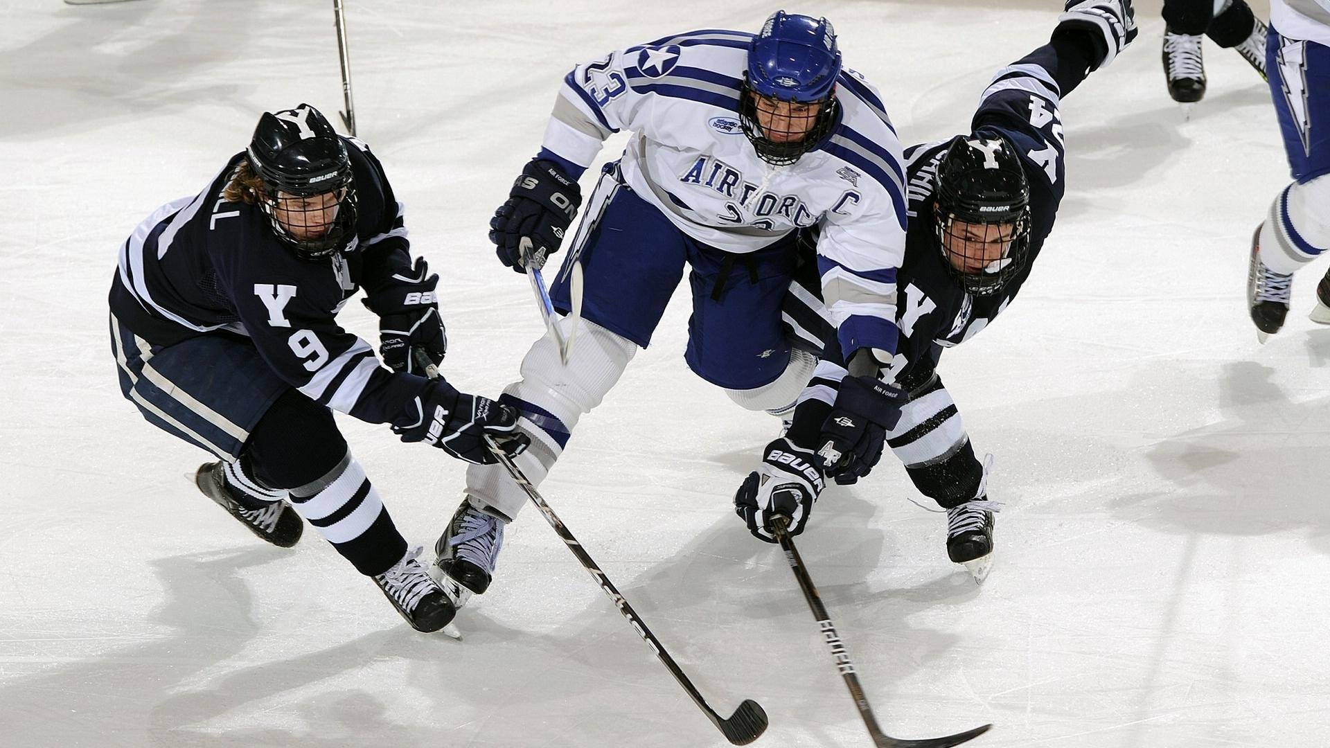 英格兰女子橄榄球队迅速崛起吸引全球关注，英式橄榄球女运动员