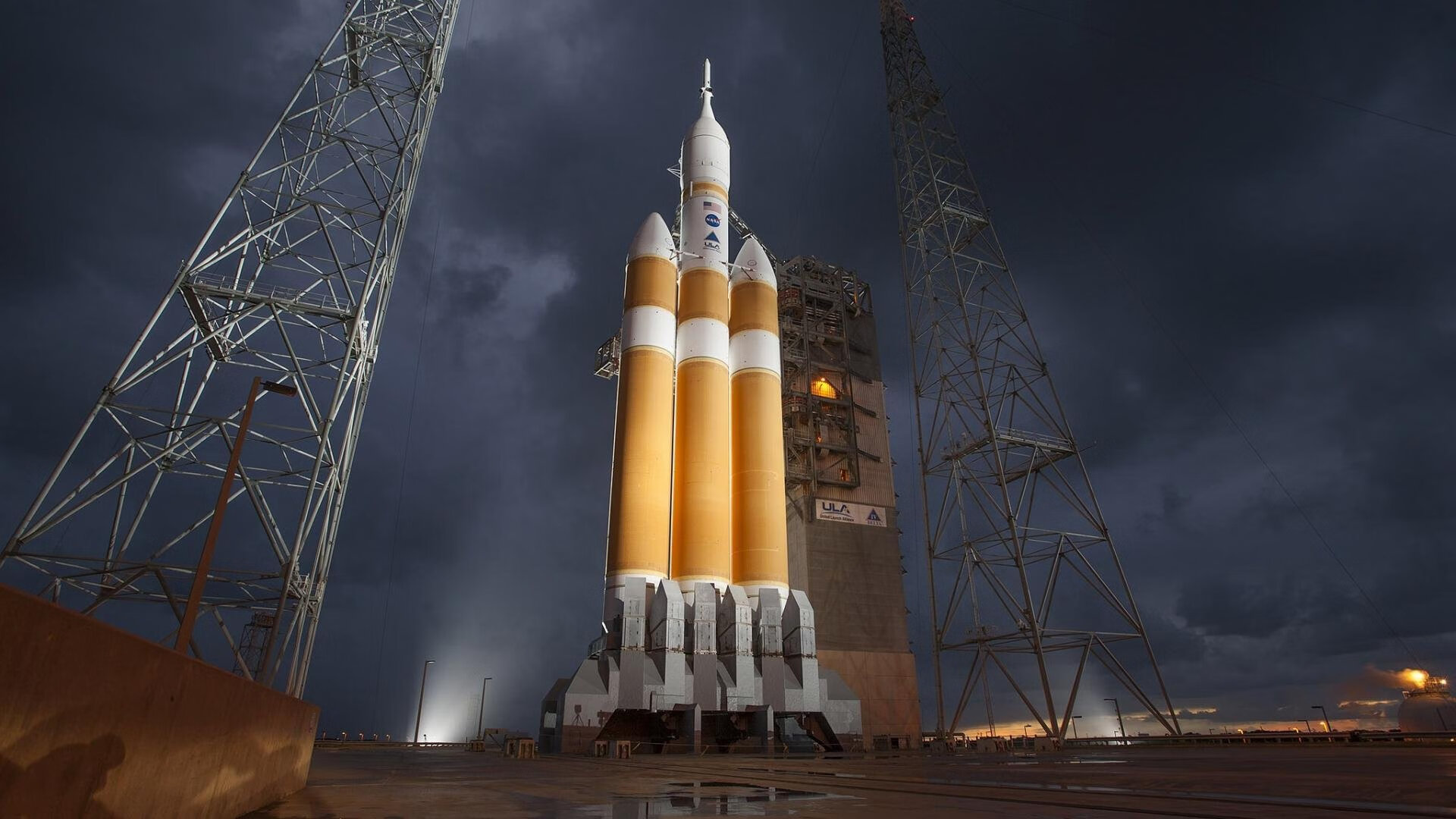 开云网页版登录入口-“英超战火持续升级，冠军之路艰难前行”，英超争冠形势